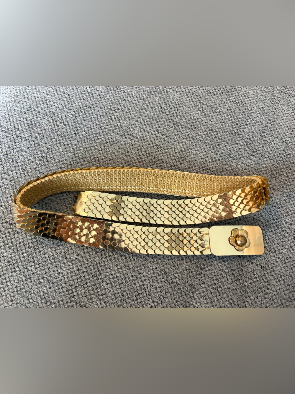 vintage gold-tone stretch cinch belt fish-scale or mermaid-scale